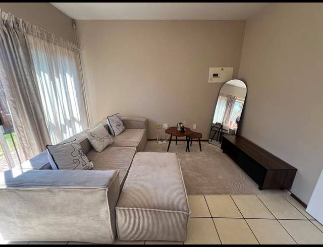 1 BEDROOM PROPERTY TO RENT IN WELTEVREDEN PARK